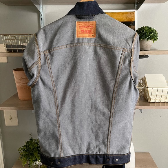 📦SOLD📦Mens Levi's Strauss Denim Jean Jacket size M - Picture 4 of 4
